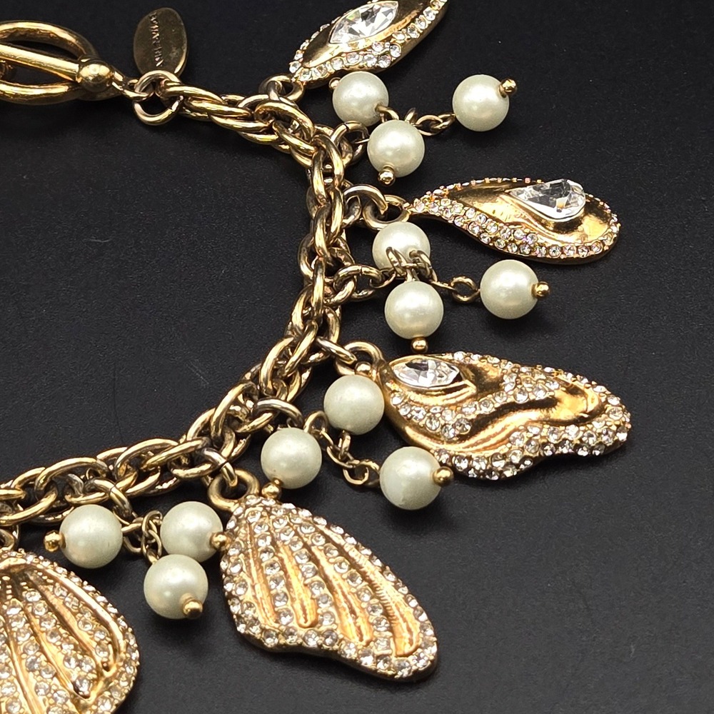Ann Taylor Gold Tone Faux Pearl‎ Rhinestone Wings Charm Toggle Bracelet
